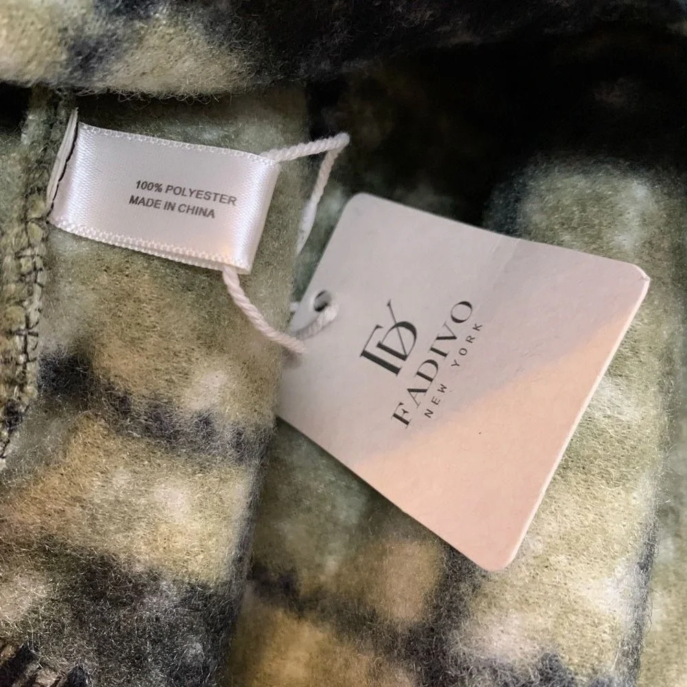 NWT Fadivo New York Women‎ Poncho Cape Green Black One Size Fall